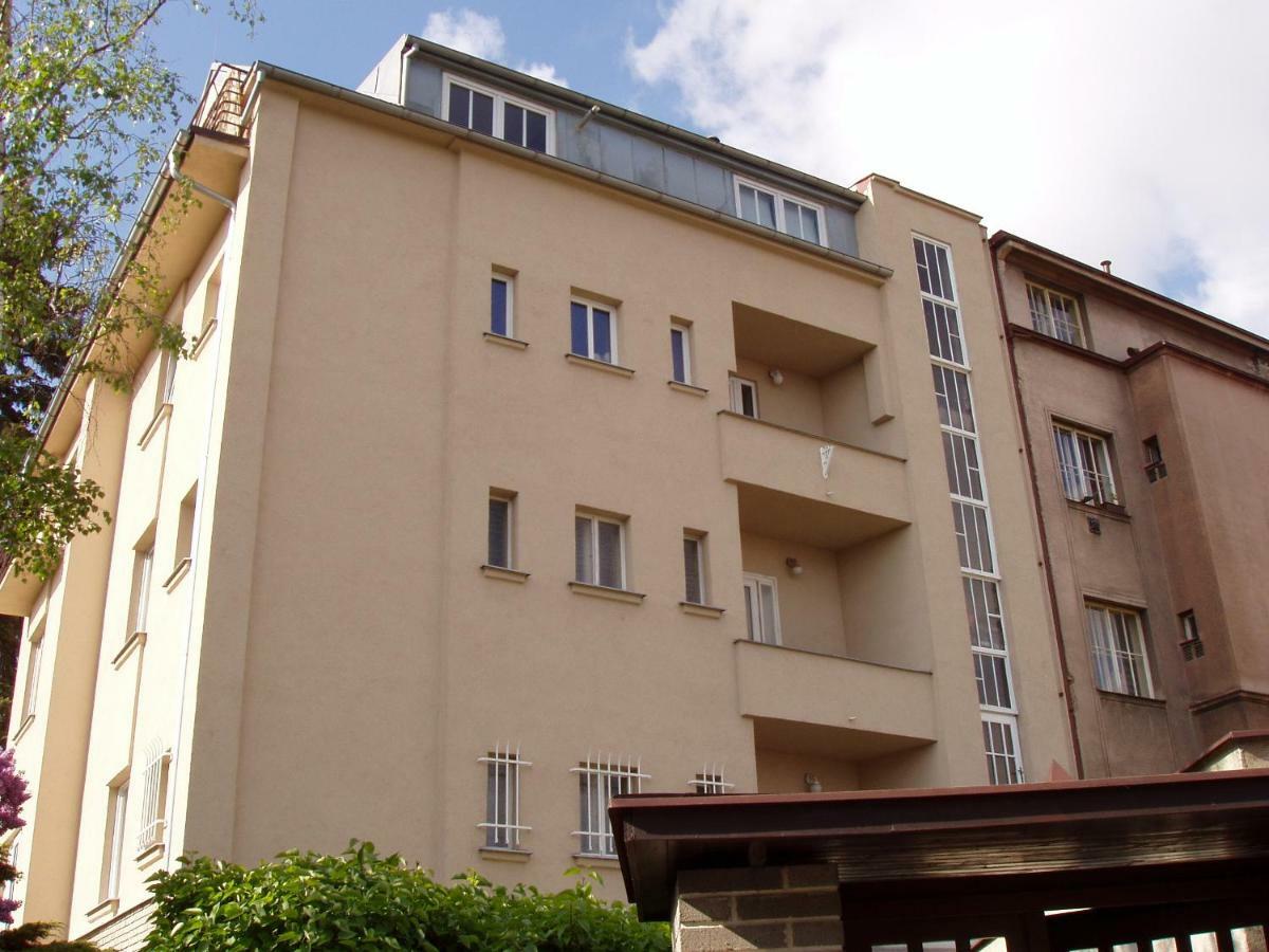 Vila Malvazinky Prague Exterior photo